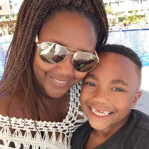 Meet your Posher, Trenise - Picture 1 of 1